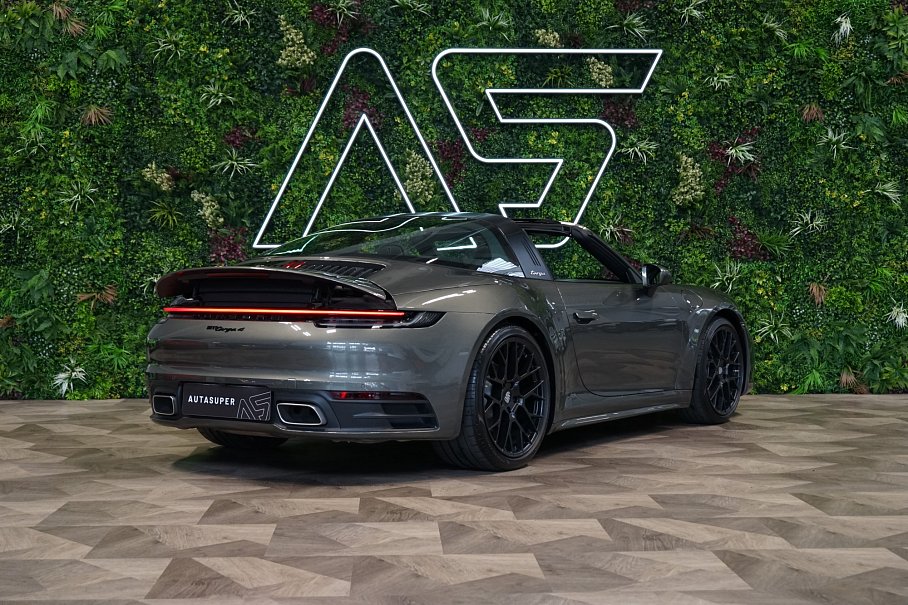 Porsche 911 992 Targa 4