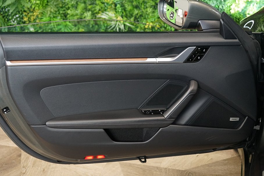 Porsche 911 992 Targa 4
