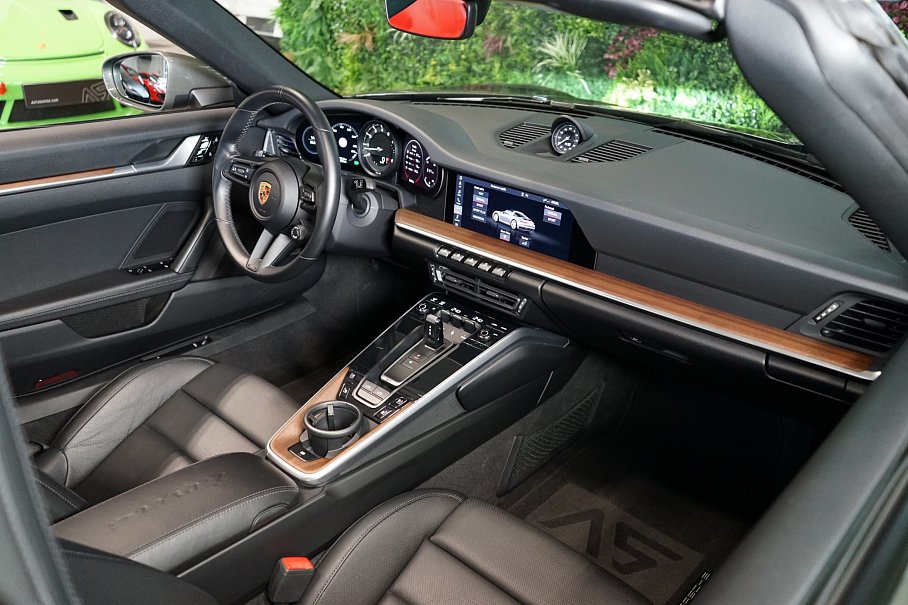 Porsche 911 992 Targa 4