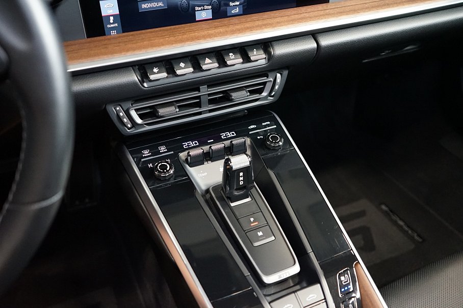 Porsche 911 992 Targa 4