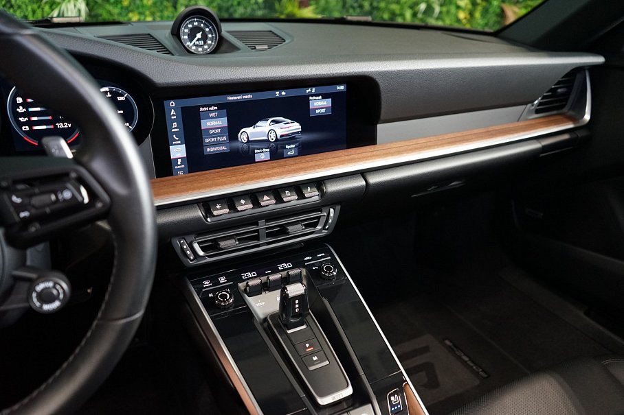Porsche 911 992 Targa 4