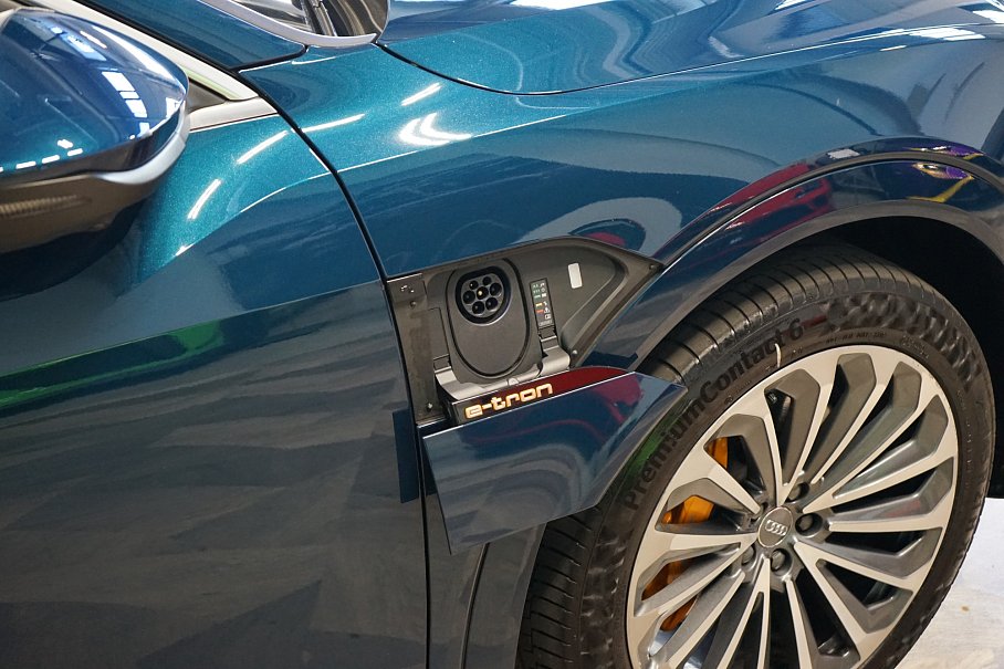 Audi E-tron 55 quattro