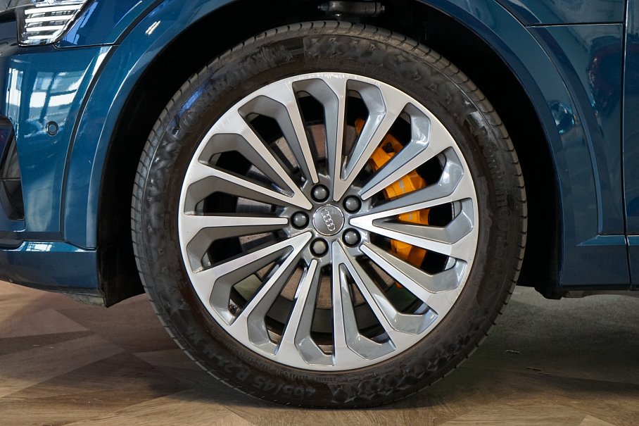 Audi E-tron 55 quattro
