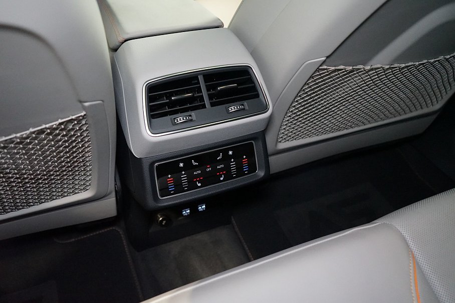 Audi E-tron 55 quattro