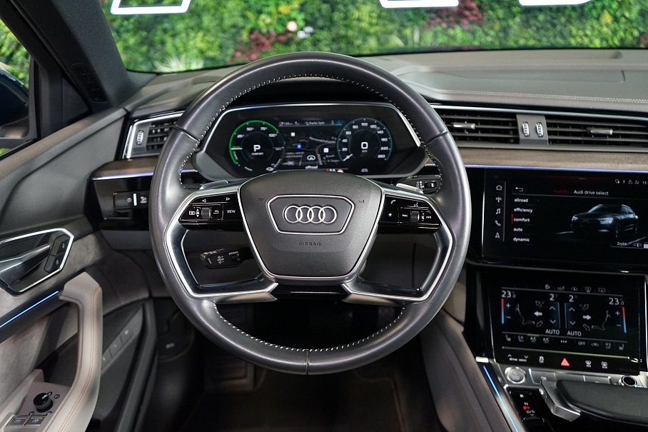 Audi E-tron 55 quattro