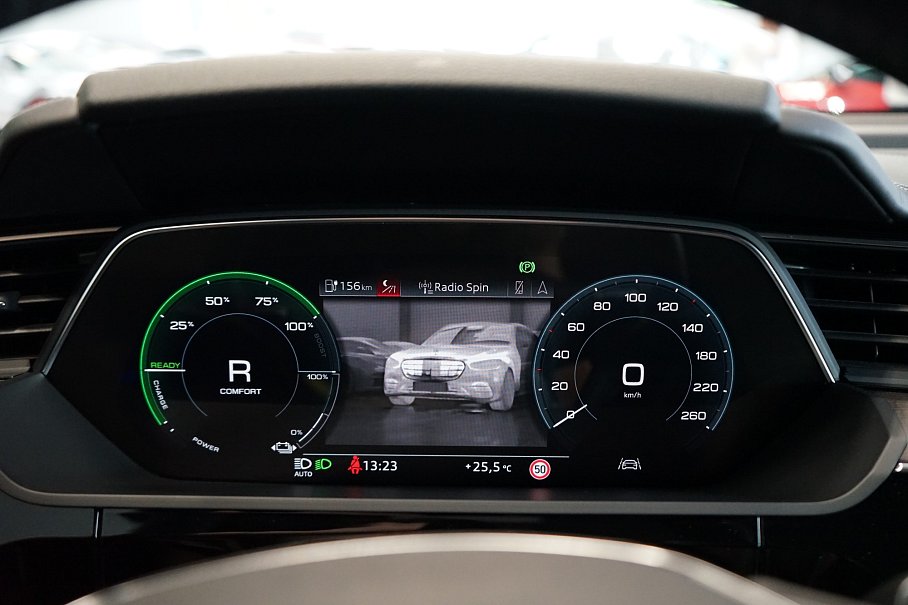 Audi E-tron 55 quattro