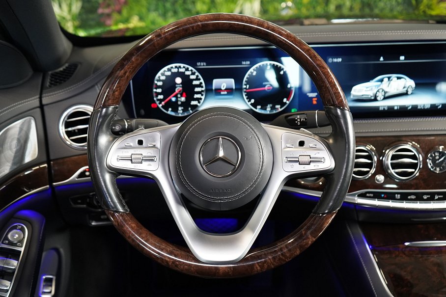 Mercedes-Benz Třída S 400d 4Matic