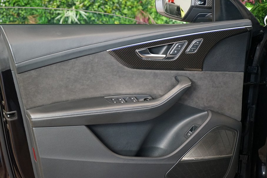 Audi RS Q8 4.0 TFSI quattro