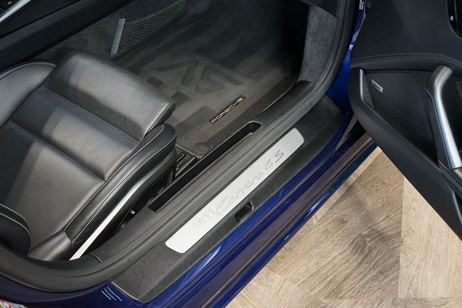 Porsche 911 Carrera 4S