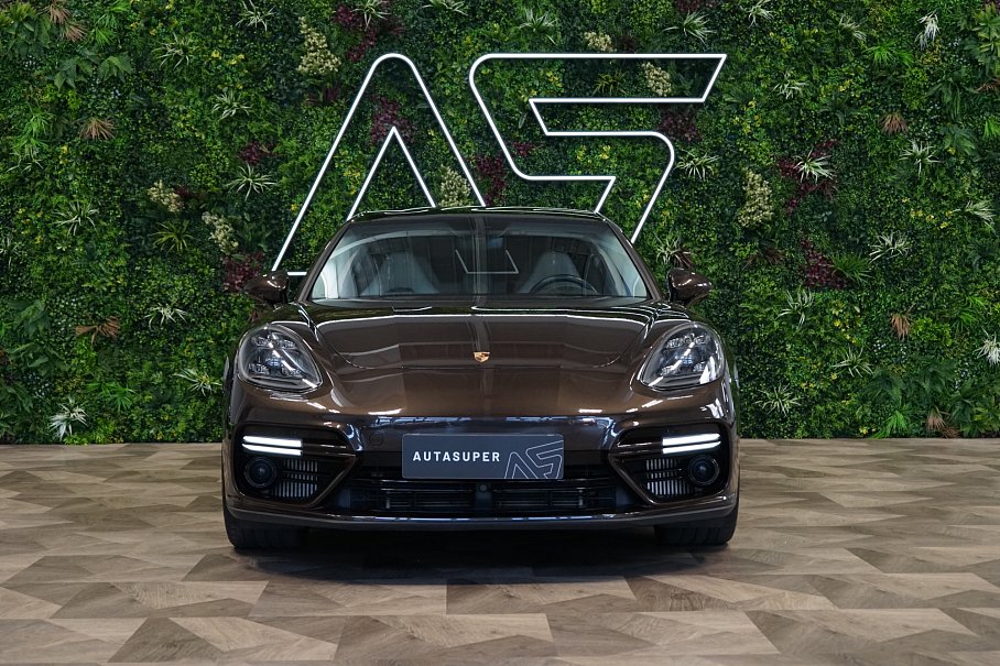 Porsche Panamera Sport Turismo Turbo