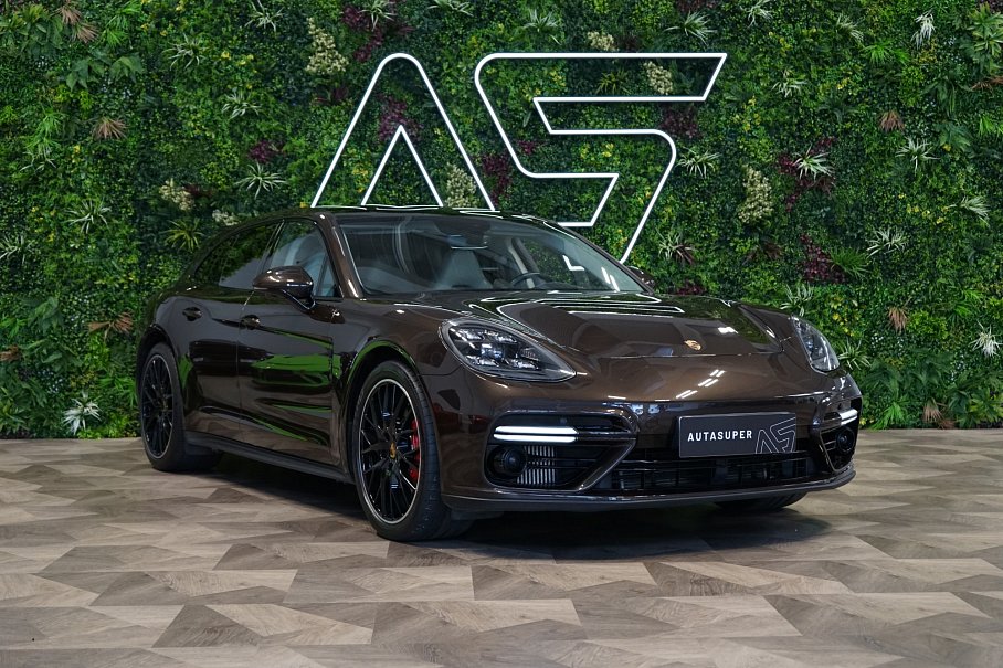 Porsche Panamera Sport Turismo Turbo