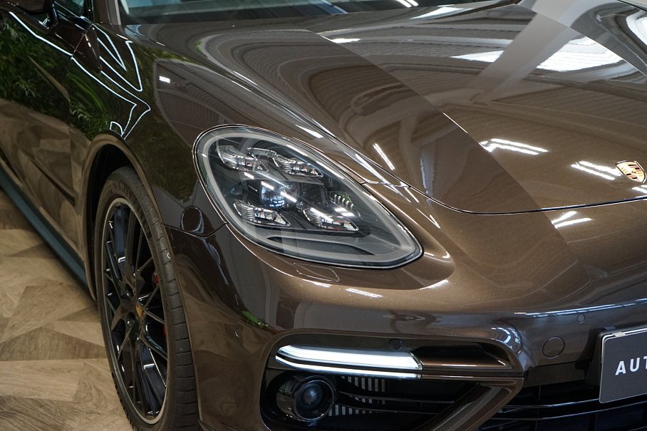 Porsche Panamera Sport Turismo Turbo