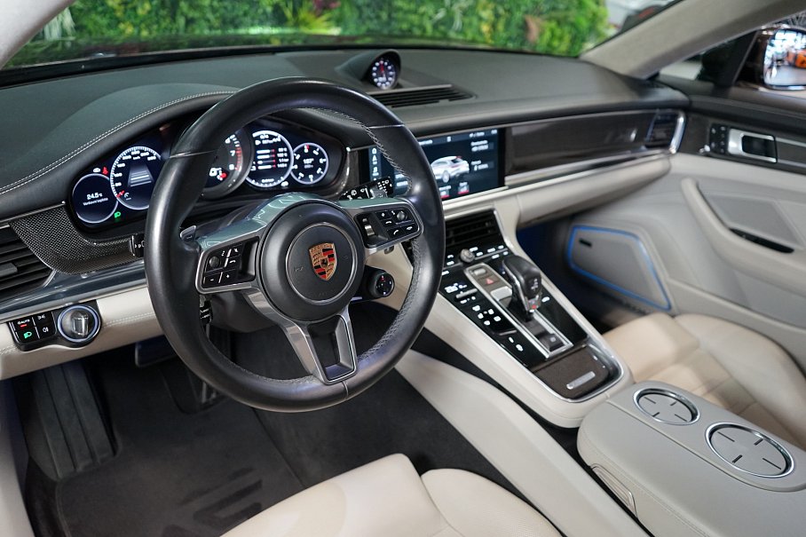 Porsche Panamera Sport Turismo Turbo