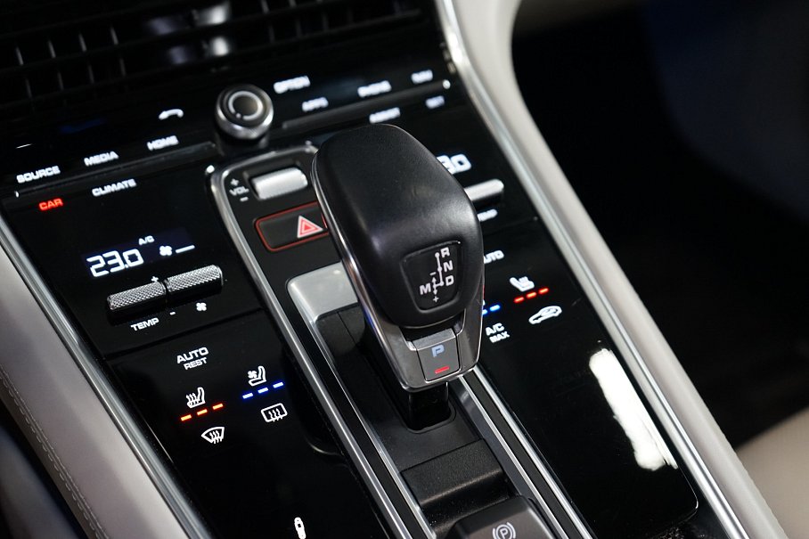 Porsche Panamera Sport Turismo Turbo