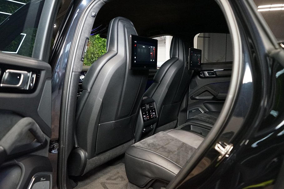 Porsche Cayenne Turbo GT