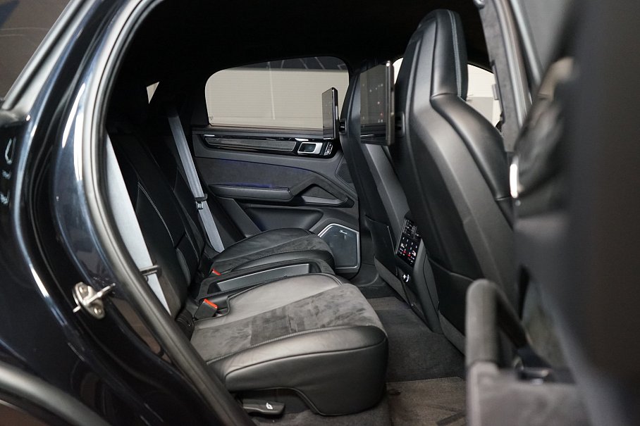 Porsche Cayenne Turbo GT