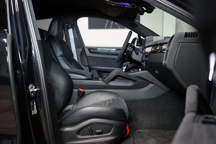 Porsche Cayenne Turbo GT