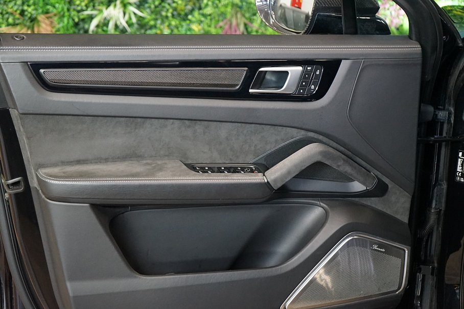 Porsche Cayenne Turbo GT