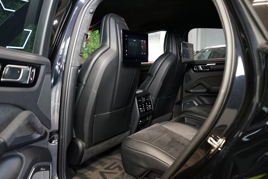 Porsche Cayenne Turbo GT