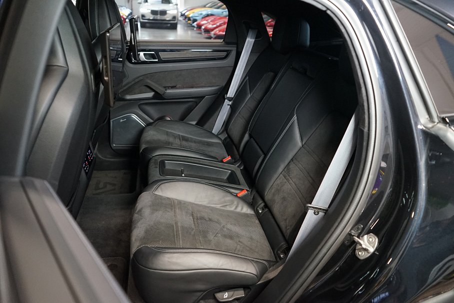 Porsche Cayenne Turbo GT