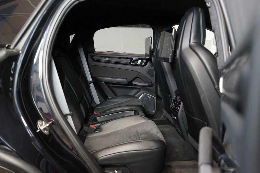 Porsche Cayenne Turbo GT