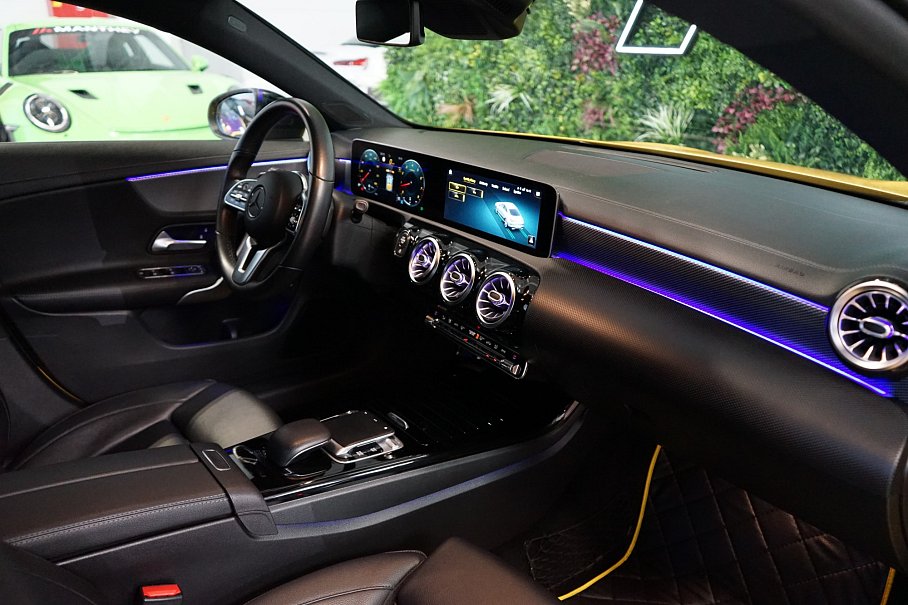 Mercedes-Benz CLA 220