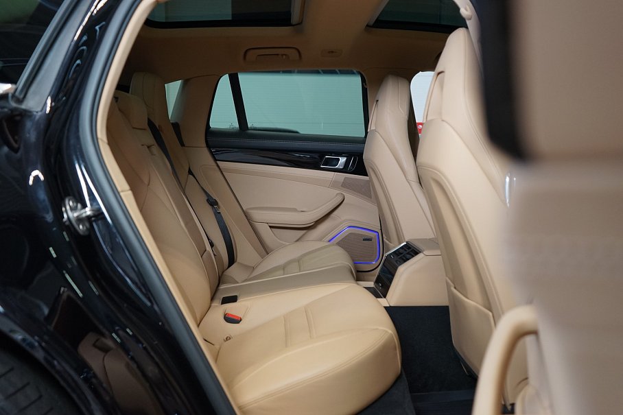 Porsche Panamera 4 Sport Turismo