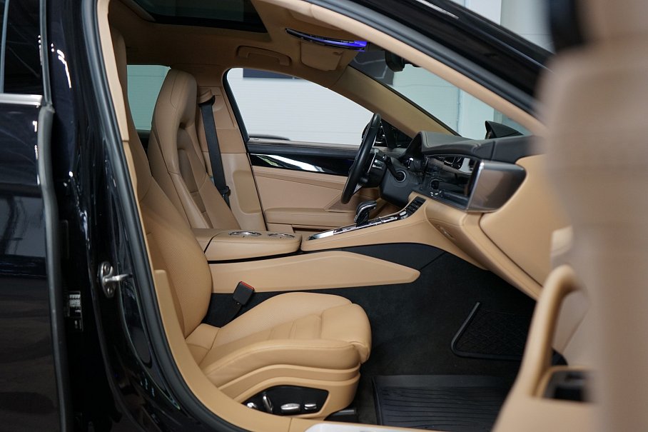 Porsche Panamera 4 Sport Turismo
