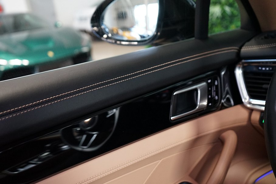 Porsche Panamera 4 Sport Turismo