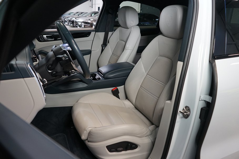 Porsche Cayenne GTS COUPÉ