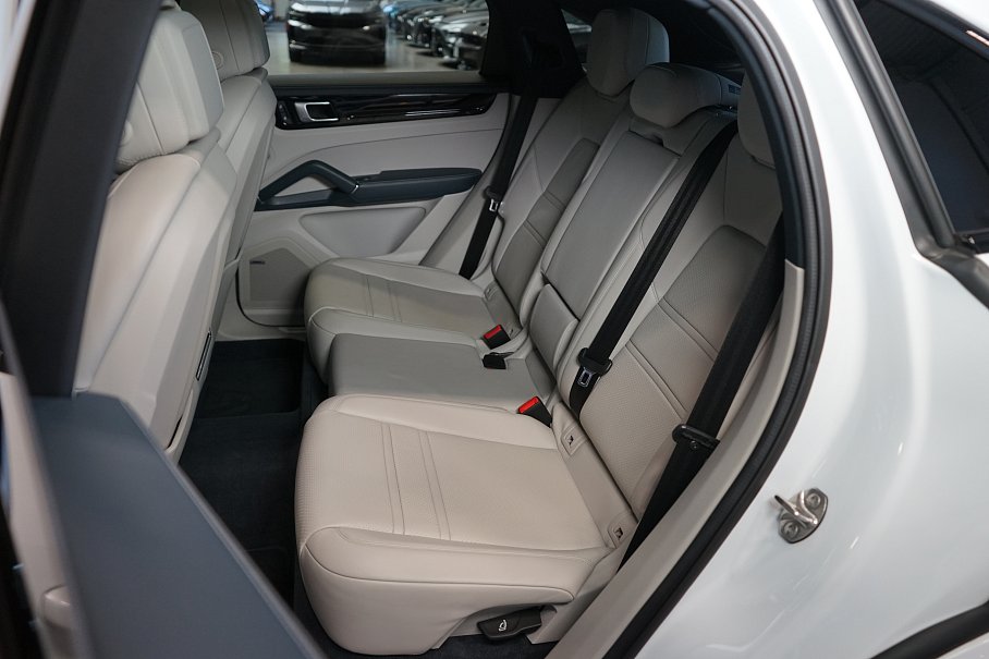 Porsche Cayenne GTS COUPÉ