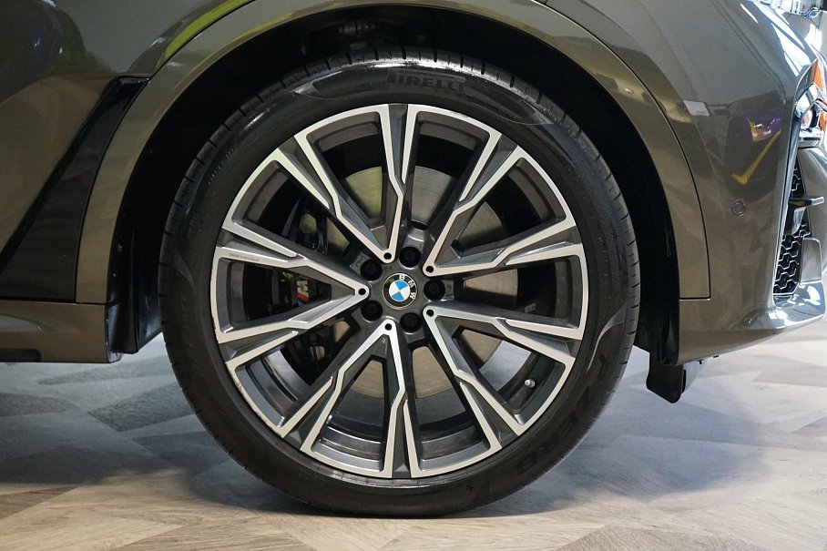 BMW X7 M50i xDrive