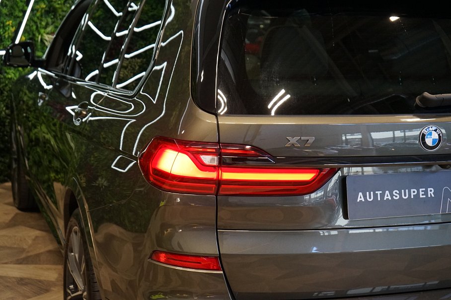BMW X7 M50i xDrive