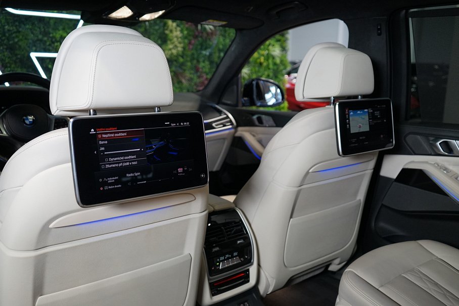 BMW X7 M50i xDrive