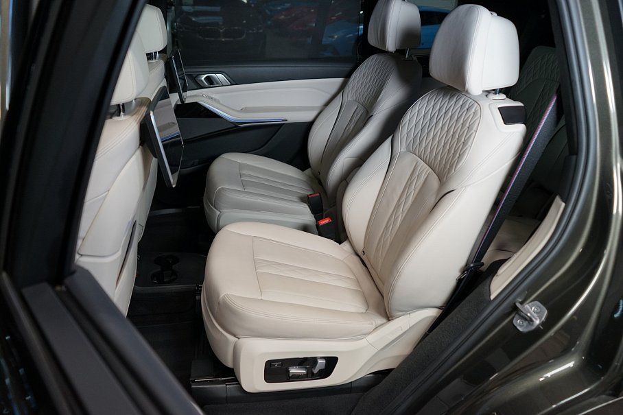 BMW X7 M50i xDrive