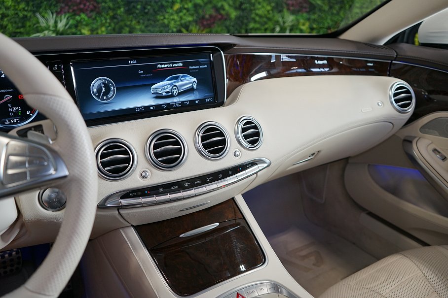 Mercedes-Benz Třída S 500 4Matic