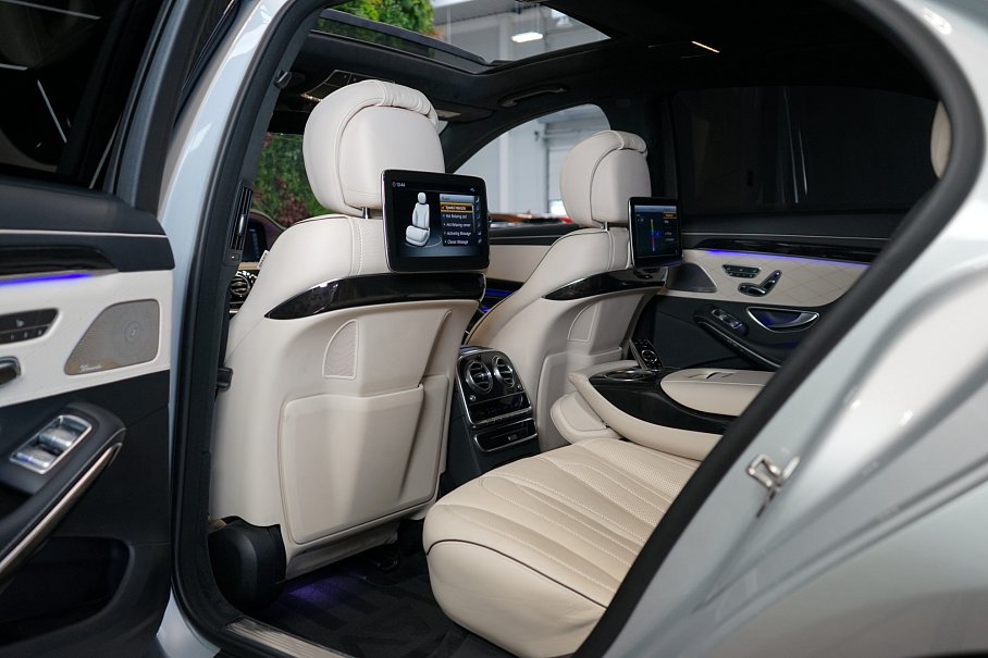 Mercedes-Benz Třída S 560 4Matic