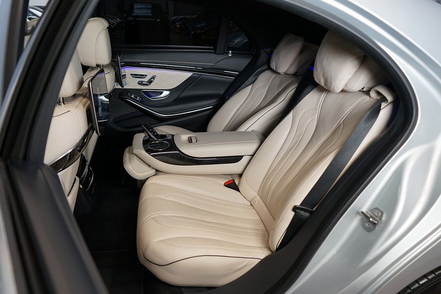 Mercedes-Benz Třída S 560 4Matic