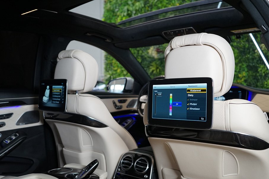 Mercedes-Benz Třída S 560 4Matic