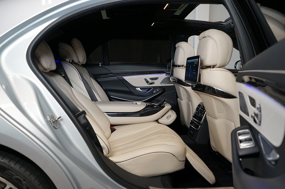 Mercedes-Benz Třída S 560 4Matic