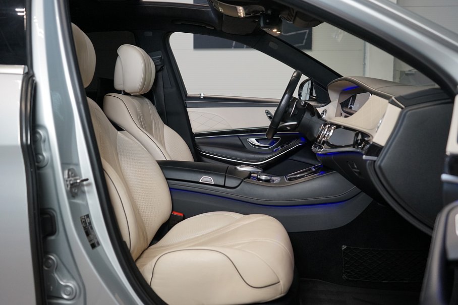 Mercedes-Benz Třída S 560 4Matic