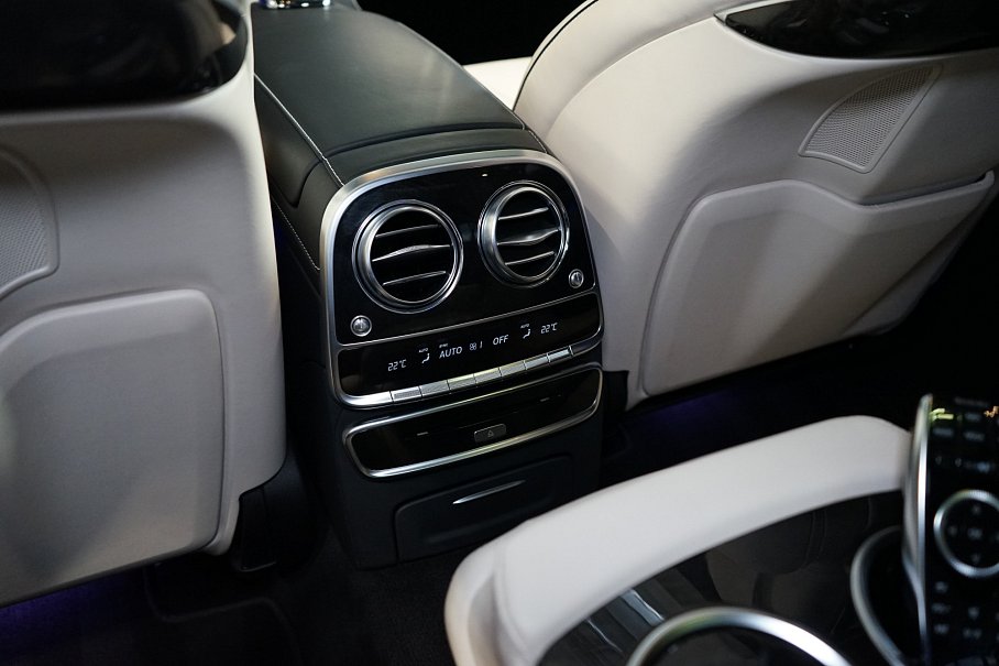 Mercedes-Benz Třída S 560 4Matic