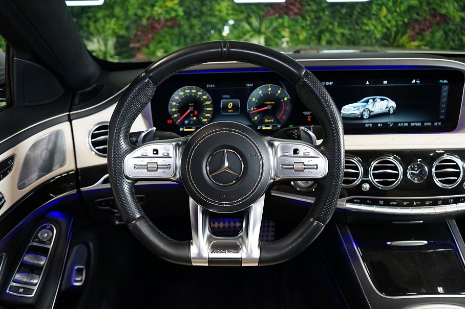 Mercedes-Benz Třída S 560 4Matic