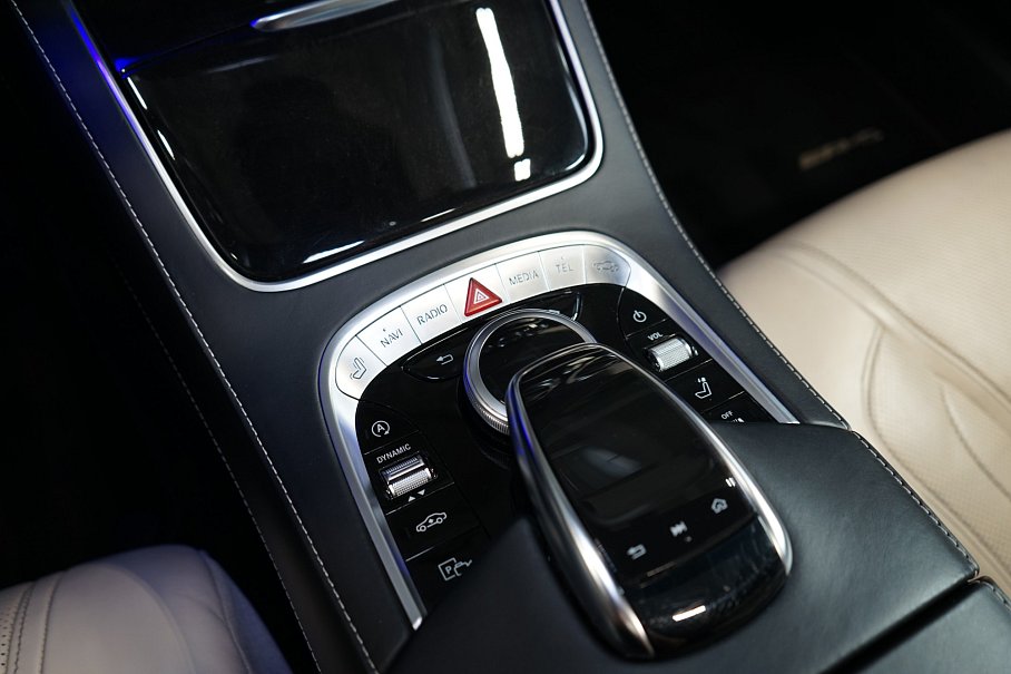 Mercedes-Benz Třída S 560 4Matic