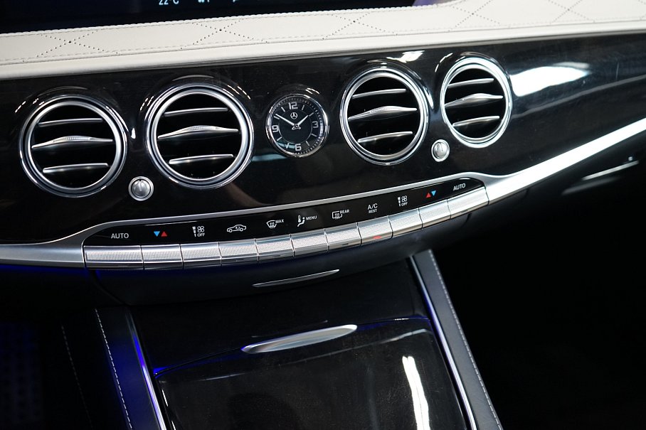 Mercedes-Benz Třída S 560 4Matic