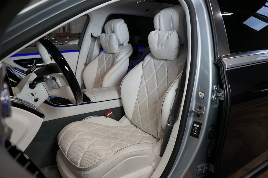 Mercedes-Benz Třída S 680 Maybach 4M