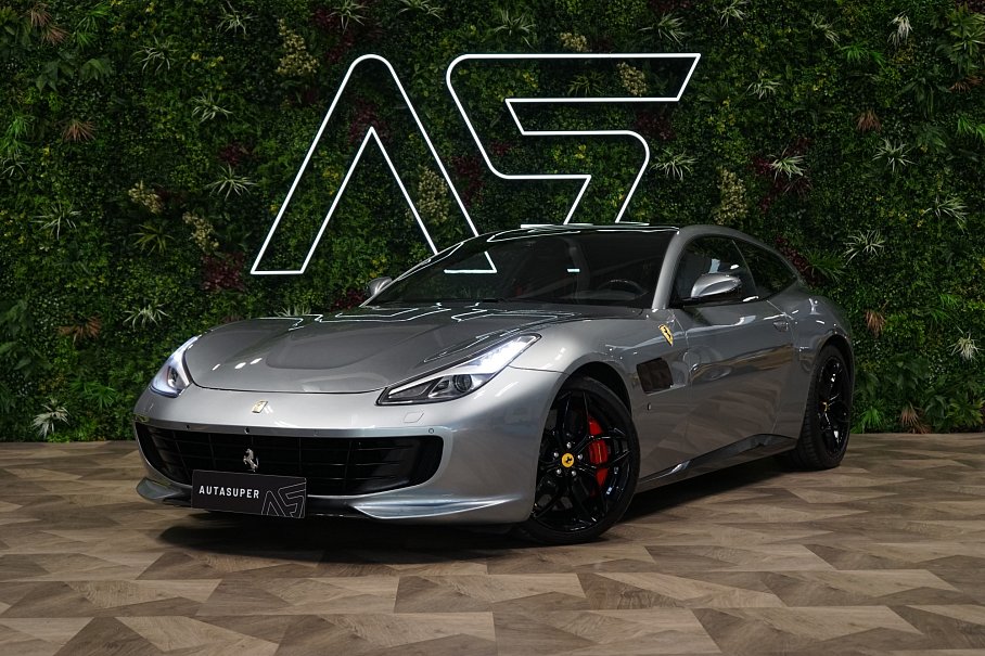 Ferrari GTC4 Lusso T