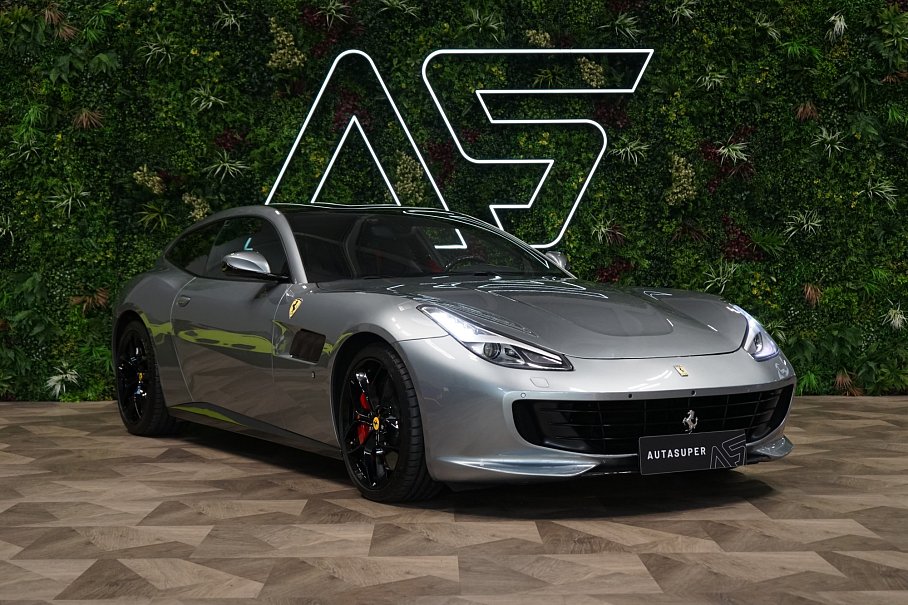 Ferrari GTC4 Lusso T