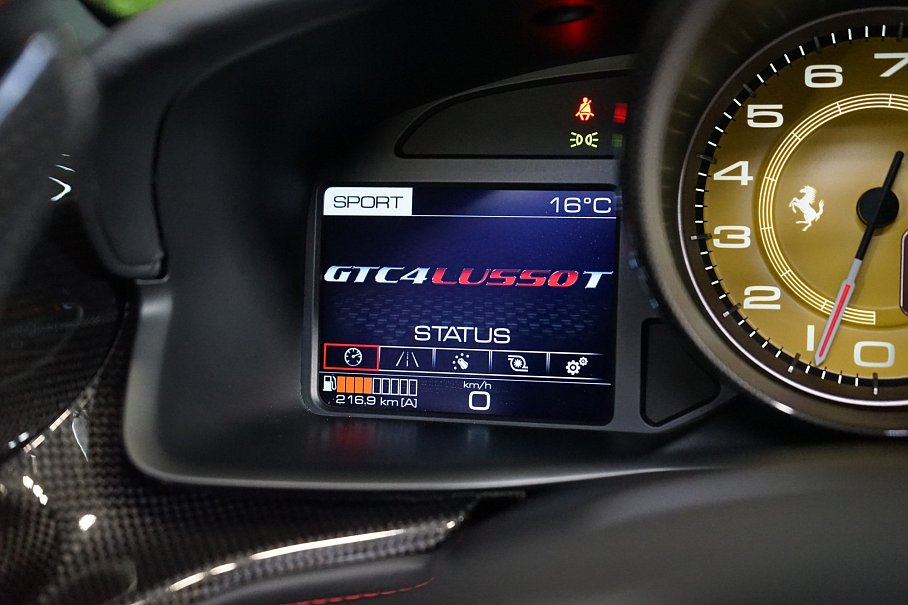 Ferrari GTC4 Lusso T