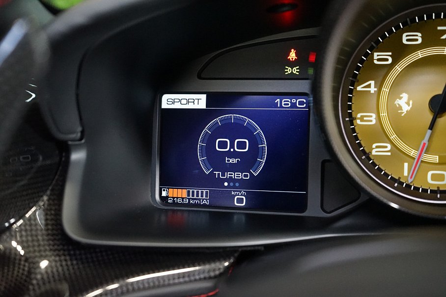 Ferrari GTC4 Lusso T